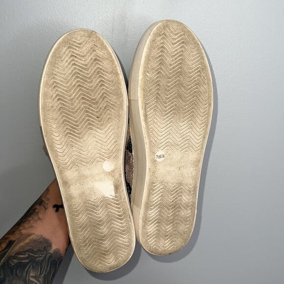 VINCE CAMUTO KATERINDA SLIP-ON SNEAKER Animal print Sherpa Lined Snakeskin 7.5 - Picture 7 of 7